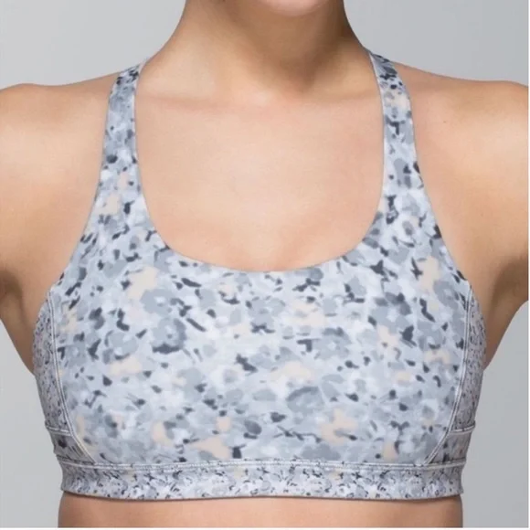 Sold- LULULEMON Top Speed Fleur Silver Spoon Sports Bra - Picture 2 of 8